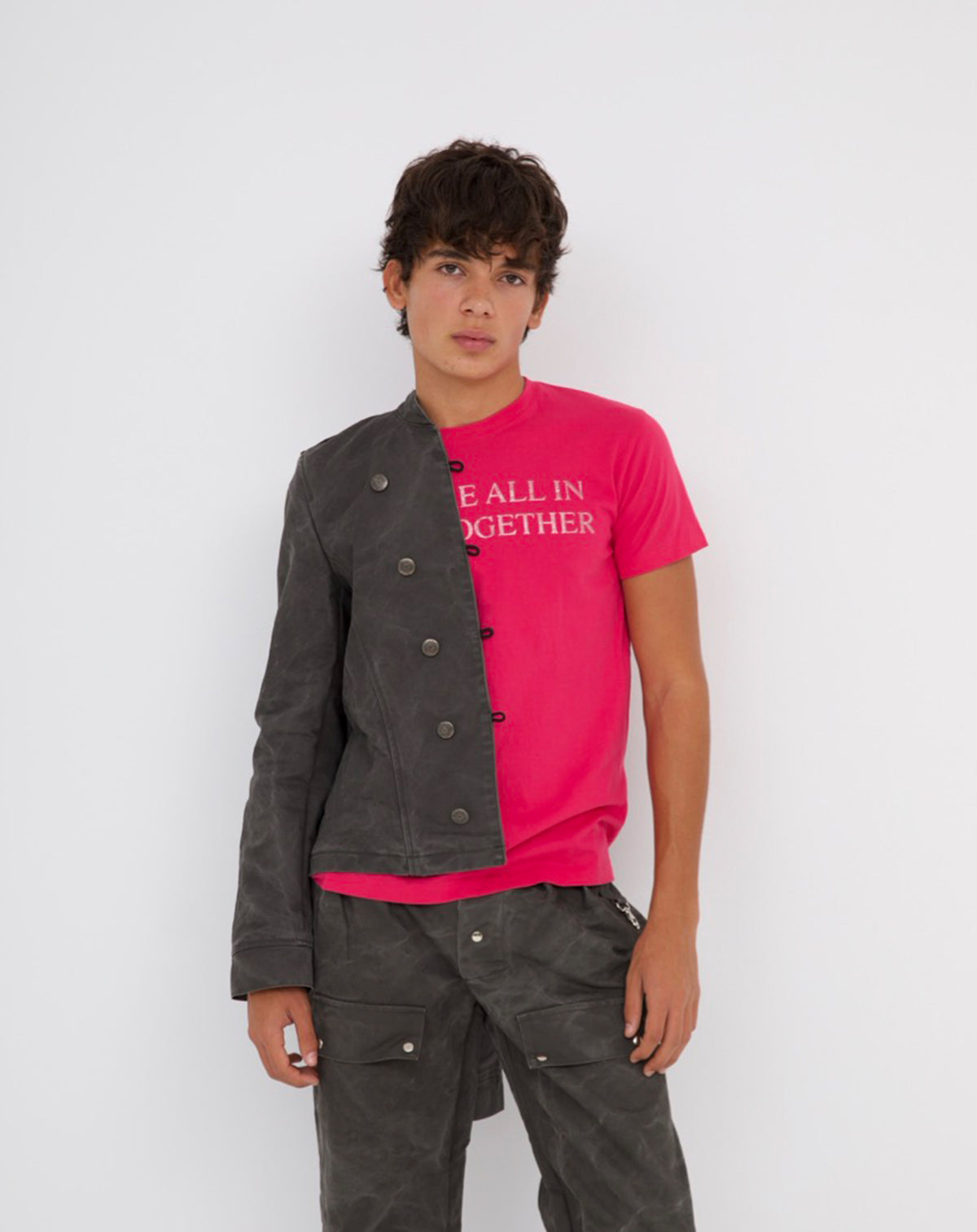 "We are all in this together" t-shirt in Pink