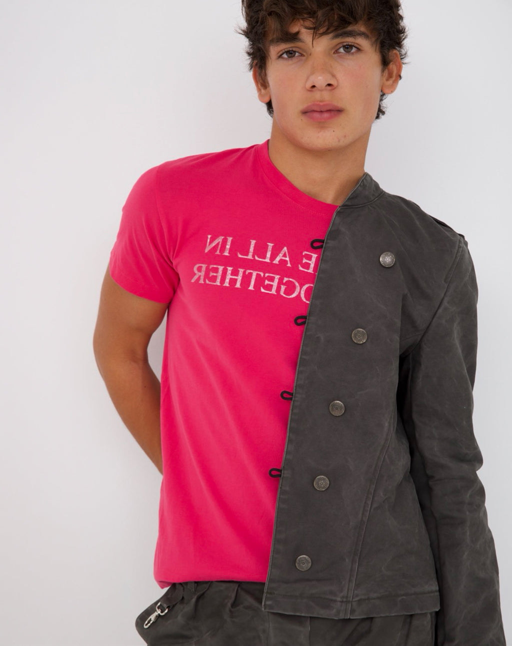 "We are all in this together" t-shirt in Pink