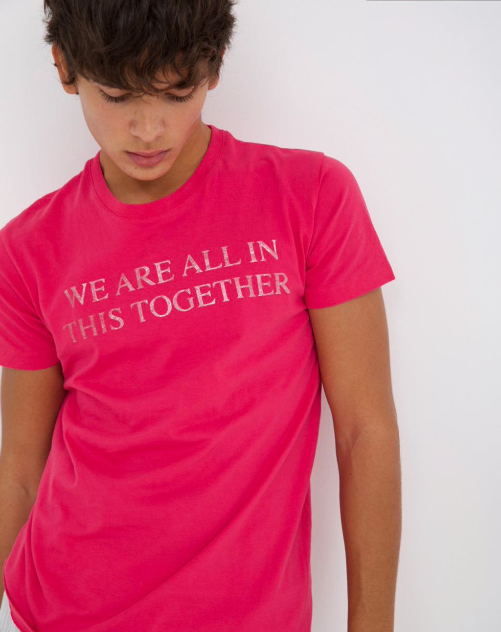 "We are all in this together" t-shirt in Pink