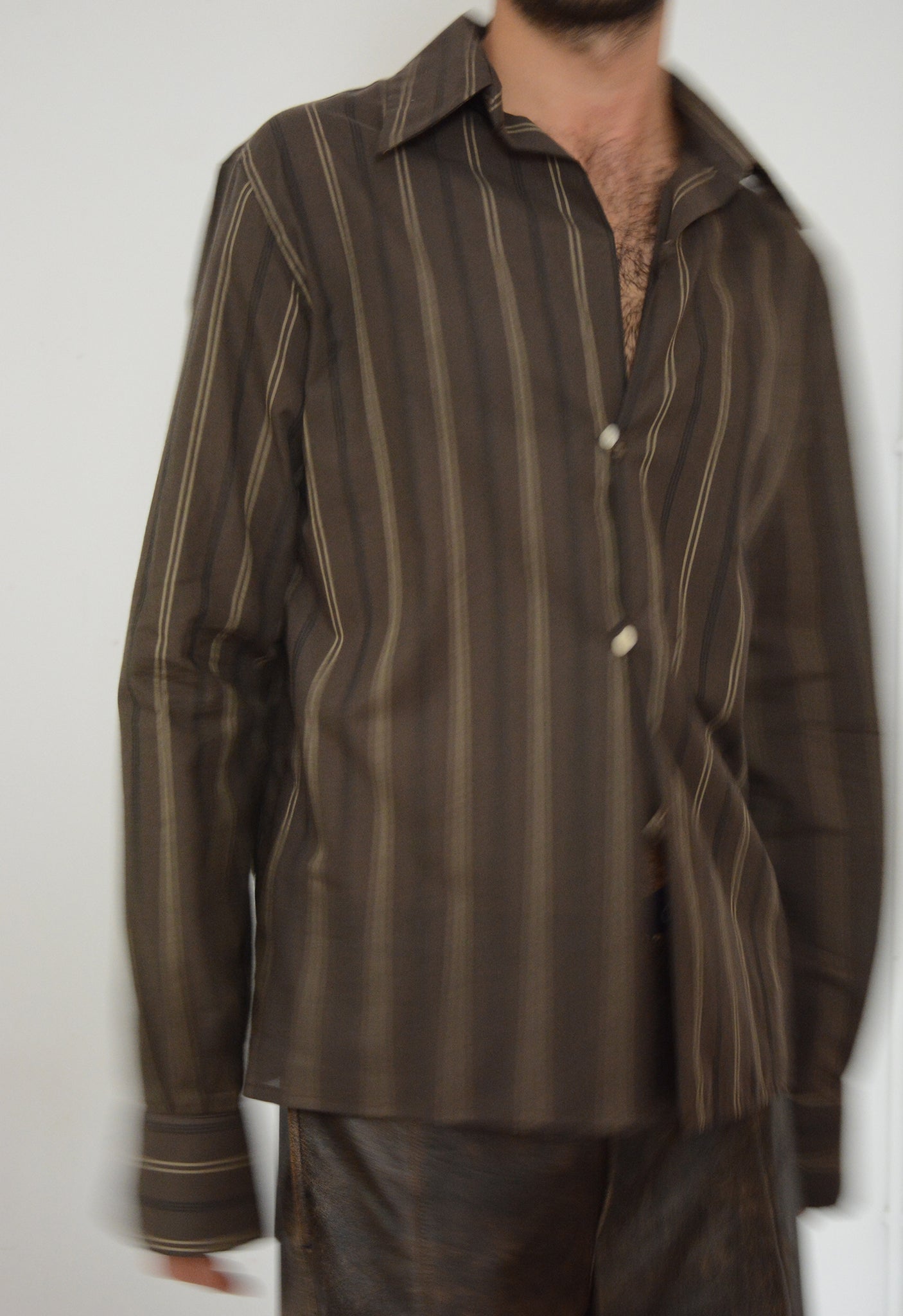 Leon shirt